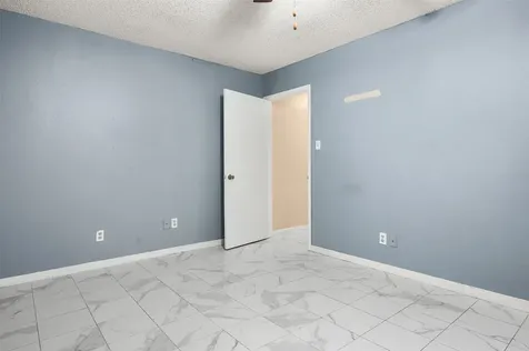 2621 16th Avenue N Texas City TX 77590