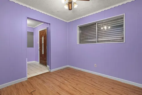 2621 16th Avenue N Texas City TX 77590