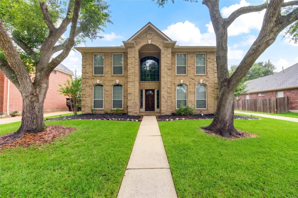 2227 Country Mile Lane Richmond TX 77406