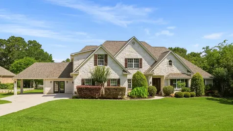 13907 Jbk Memorial Drive Willis TX 77318