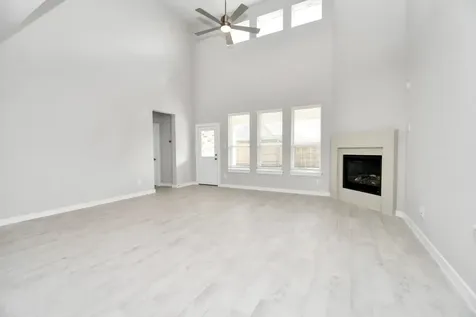 2103 Della Lakes Court Fresno TX 77545