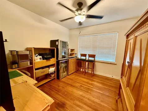 922 Hector Avenue Pasadena TX 77502