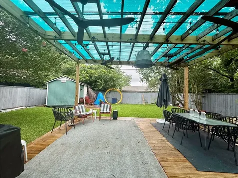 922 Hector Avenue Pasadena TX 77502