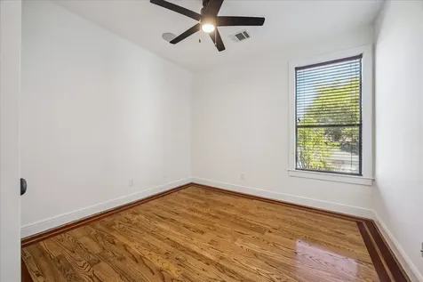 427 W 27th Street Houston TX 77008