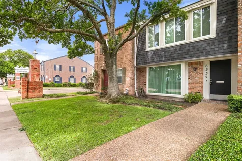 6332 Chevy Chase Drive 16 Houston TX 77057