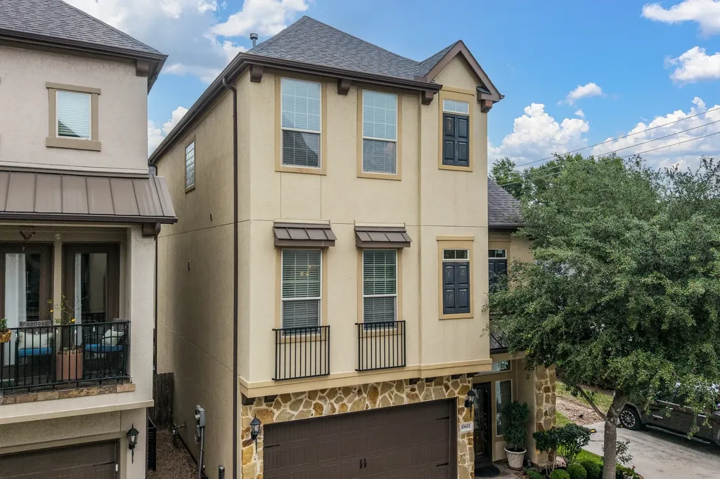 10602 Enclave Shadows Court Houston TX 77043