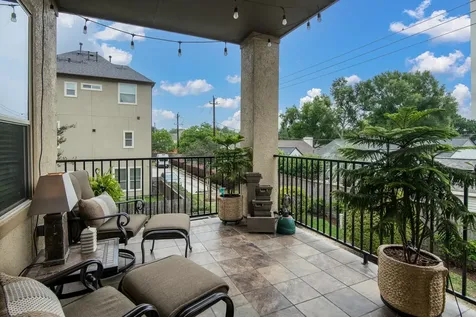 10602 Enclave Shadows Court Houston TX 77043