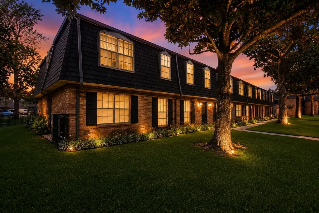 9001 Gaylord Street 4 Houston TX 77024