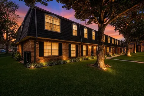 9001 Gaylord Street 4 Houston TX 77024