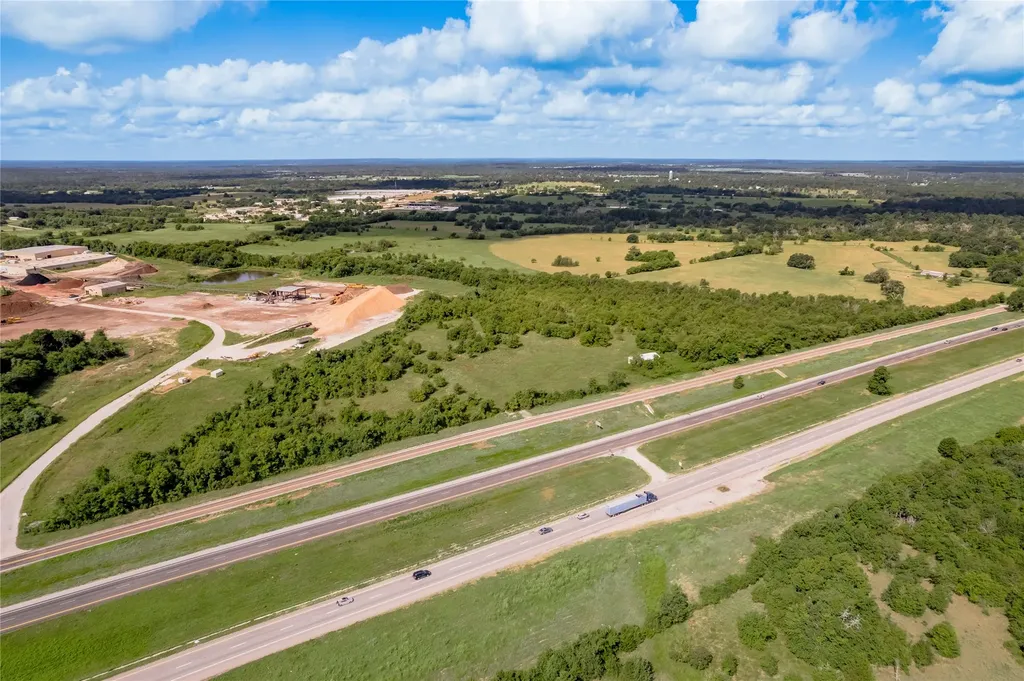 969 Interstate 45 N Feeder Road Huntsville TX 77320