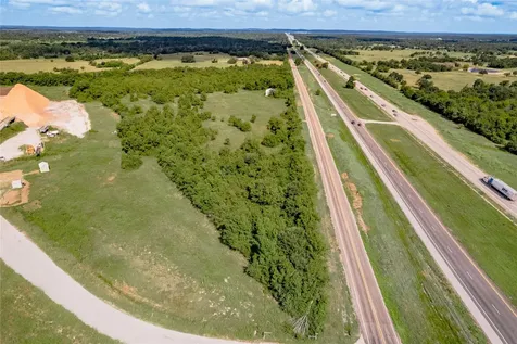 969 Interstate 45 N Feeder Road Huntsville TX 77320