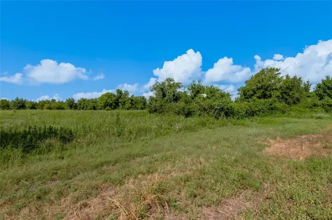 969 Interstate 45 N Feeder Road Huntsville TX 77320