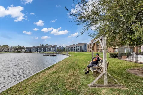 12600 Melville Drive 220b Montgomery TX 77356