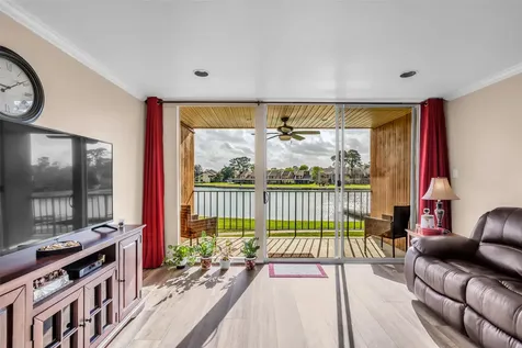 12600 Melville Drive 220b Montgomery TX 77356