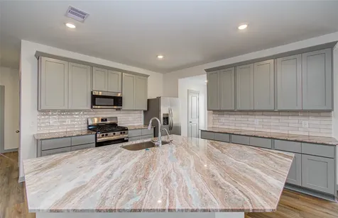 13922 Bay Crest Texas City TX 77539