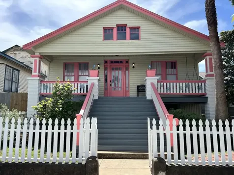 819 Broadway Street Galveston TX 77550