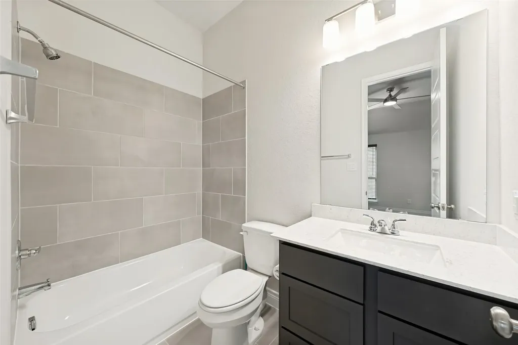 12314 Fort Travis San Antonio TX 78245