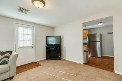 640 Whitten Street Clute TX 77531