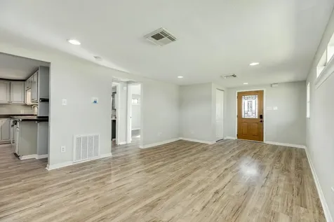 640 Whitten Street Clute TX 77531