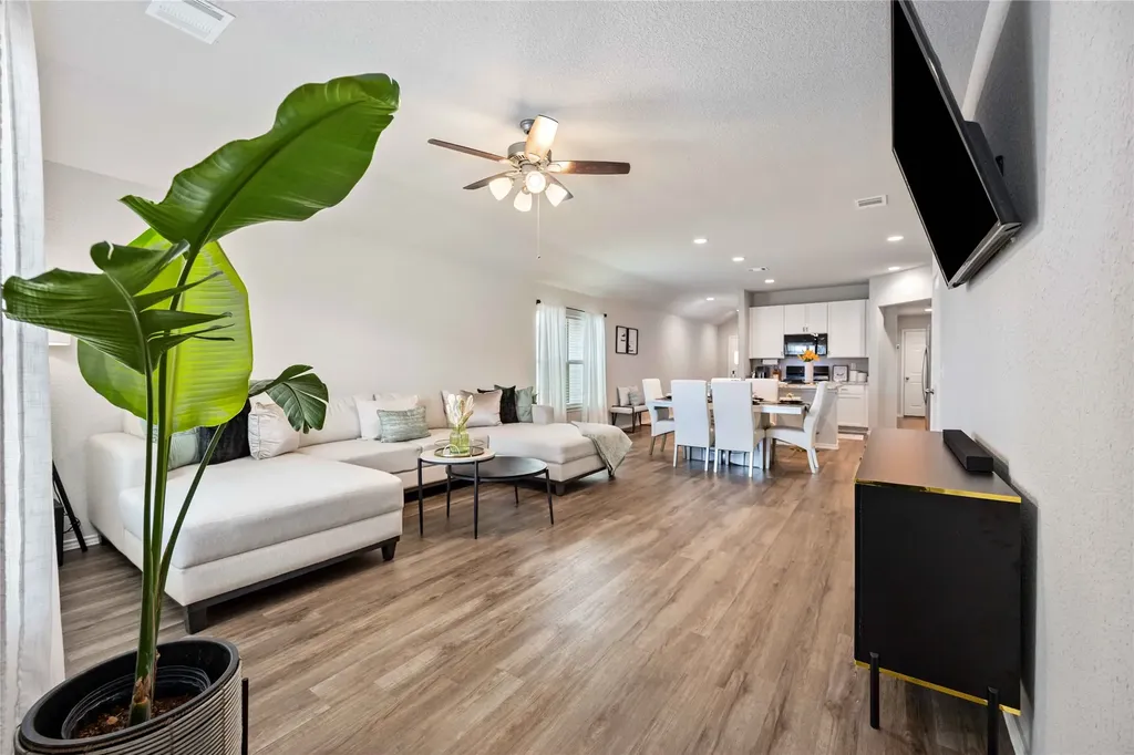 10527 Meadow Saffron Drive Houston TX 77016