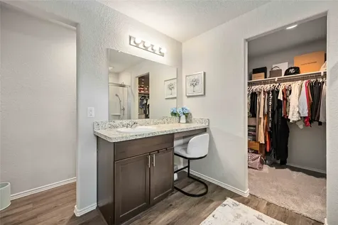 10527 Meadow Saffron Drive Houston TX 77016