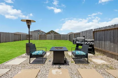 10527 Meadow Saffron Drive Houston TX 77016