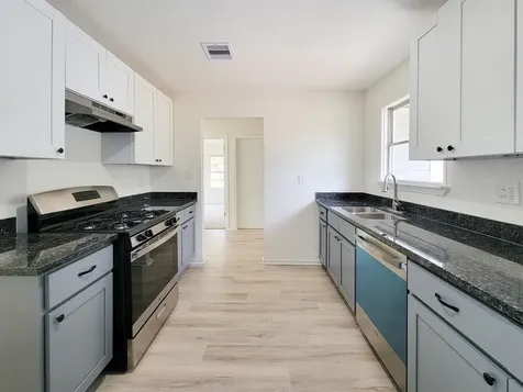 301 Cypress Street Lake Jackson TX 77566