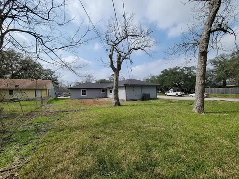 301 Cypress Street Lake Jackson TX 77566