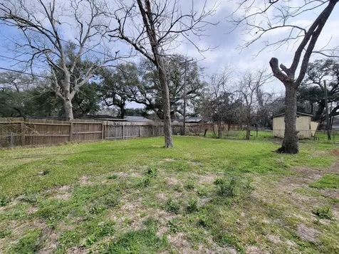 301 Cypress Street Lake Jackson TX 77566