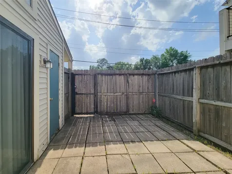 6401 Deihl Road 307 Houston TX 77092