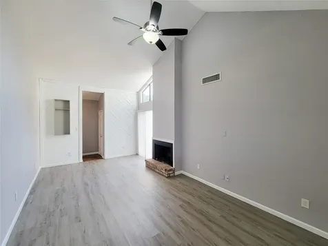 6401 Deihl Road 307 Houston TX 77092