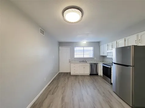 6401 Deihl Road 307 Houston TX 77092