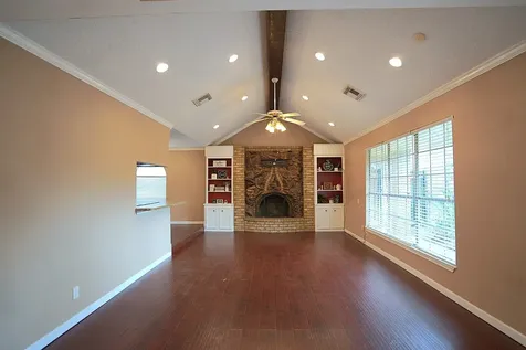 209 Dogwood Street Lake Jackson TX 77566