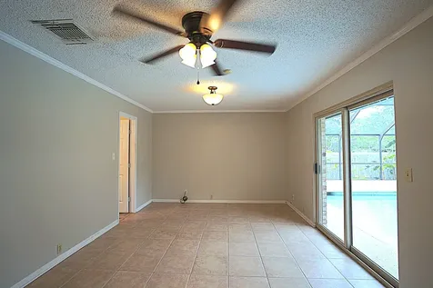 209 Dogwood Street Lake Jackson TX 77566