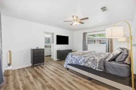 1103 Baymeadow Drive Houston TX 77062