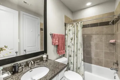 821 W 26th Street Houston TX 77008