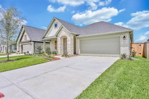 225 Magnolia Laurel Drive Alvin TX 77511