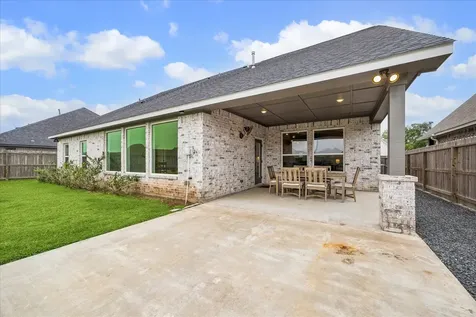 111 Creekside Lane Lake Jackson TX 77566