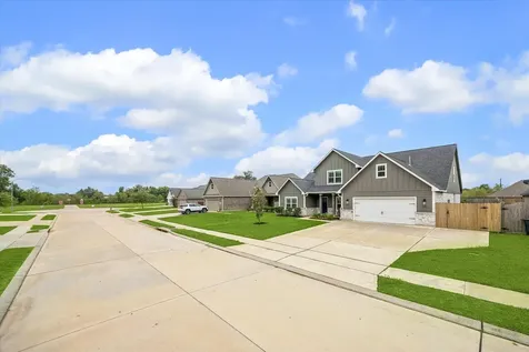111 Creekside Lane Lake Jackson TX 77566