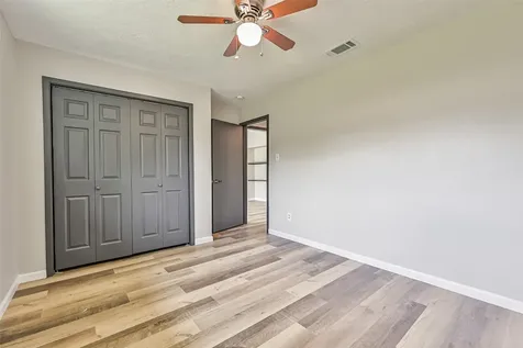 16718 Barcelona Drive Friendswood TX 77546