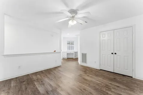 31 W Greenhill Terrace Place The Woodlands TX 77382