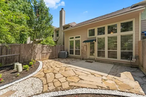31 W Greenhill Terrace Place The Woodlands TX 77382
