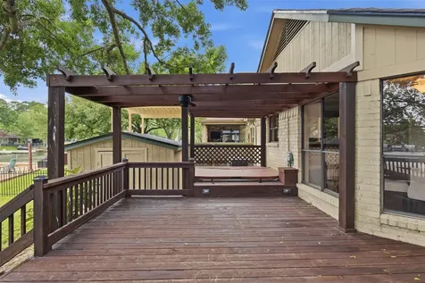 5046 Pleasure Lake Drive Willis TX 77318
