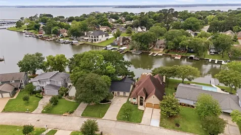 5046 Pleasure Lake Drive Willis TX 77318