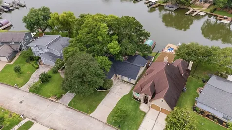 5046 Pleasure Lake Drive Willis TX 77318