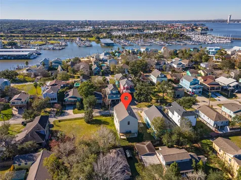 701 Pine Road Clear Lake Shores TX 77565
