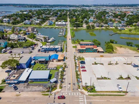 701 Pine Road Clear Lake Shores TX 77565