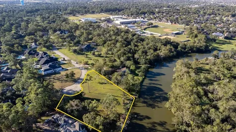 30 Ellis Road League City TX 77573