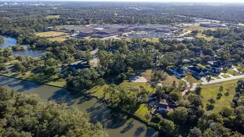 30 Ellis Road League City TX 77573
