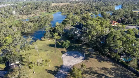 30 Ellis Road League City TX 77573